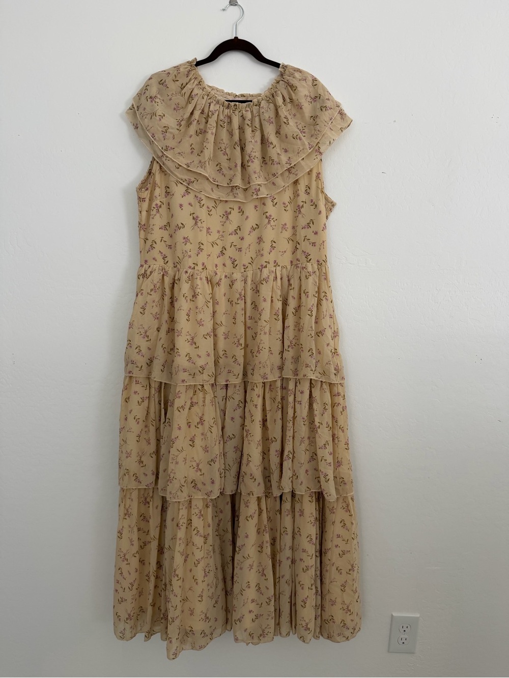 Ivy City Co Beige Floral Tiered Maxi Dress